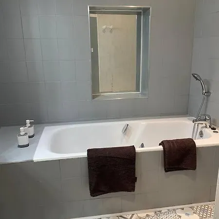 Vakantiehuis Grande Maison Avec Vue Sur Les Cevennes *