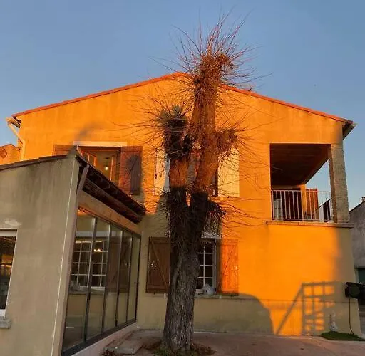 Grande Maison Avec Vue Sur Les Cevennes Hébergement de vacances *